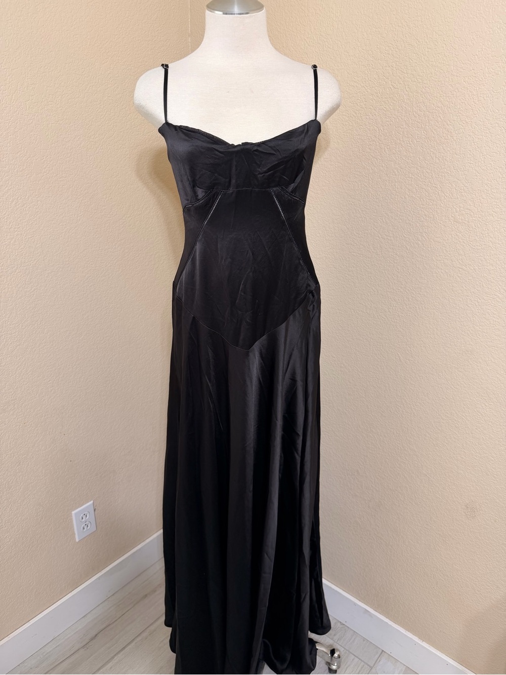 House of CB Anabella Black Satin Maxi gown Dress - Picture 6 of 6